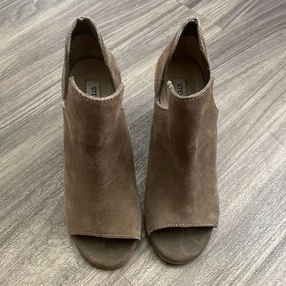 Steve Madden Heels - Picture 1 of 6